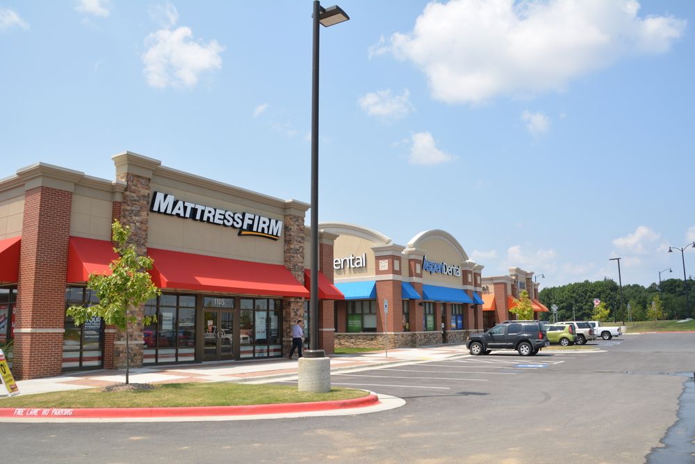 Lewis Crossing Shopping Center: I-40 and Dave Ward Drive, Conway, AR 72032
